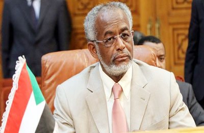 وزير خارجية السودان يشيد بموقف مصر المانع لأي أنشطة معادية لبلاده

::  :: نسخة الموبايل
